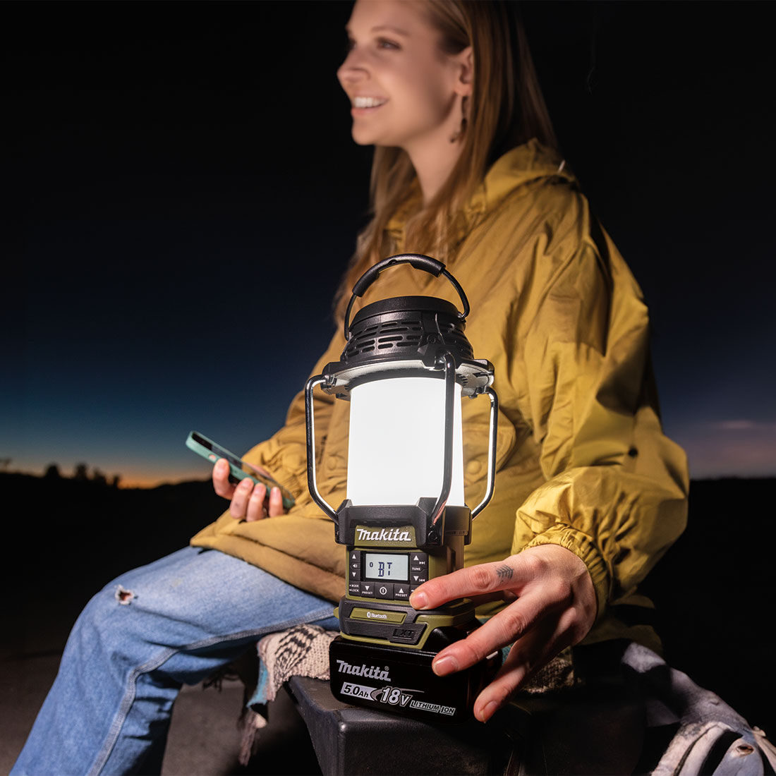 Makita 18V Bluetooth Radio Lantern/Flashlight Skin, , scanz_hi-res